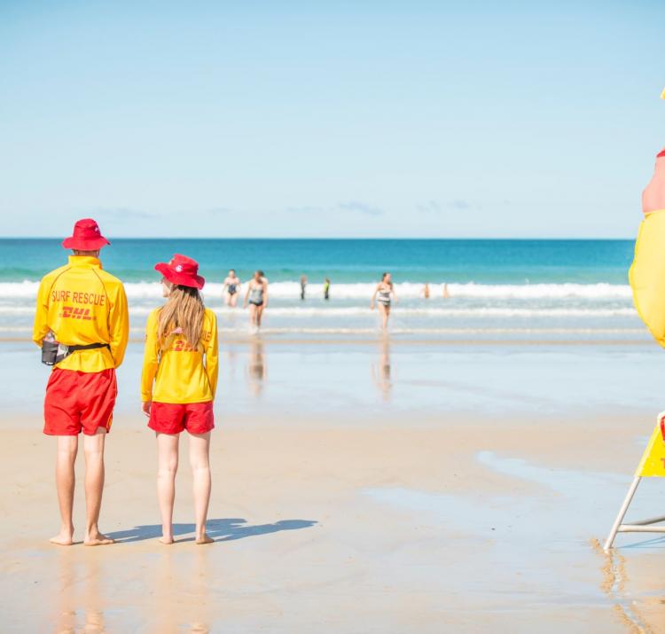A new survey will gather information about how being an active lifesaver affects the wellbeing of young volunteers. Photo: Life Saving Victoria.