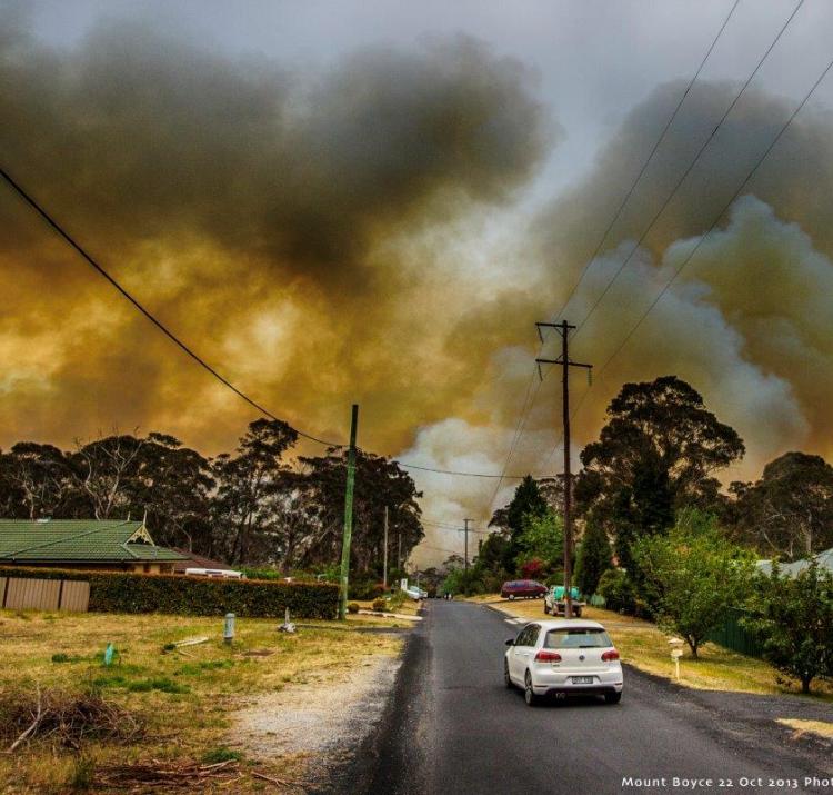 The Blue Mountains fires in 2013 have provided a wealth of research data that has helped RFS change their approach to bushfire safety. Photo by Gary P Hayes, supplied by NSW RFS.
