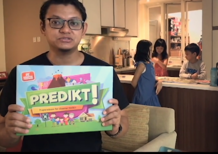 CRC PhD student Avianto Amri developed the board game PREDIKT as part of his research with Macquarie University