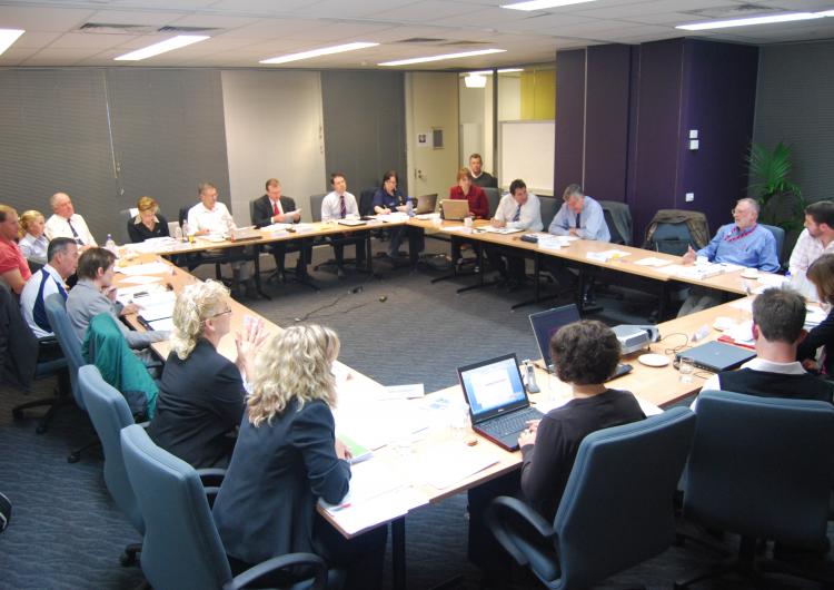 Discussion amoung emergency management stakeholders. Photo credit: AFAC.