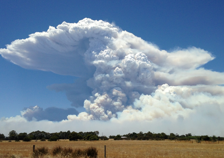 Waroona fire. Photo: Neil Bennett, Bureau of Meteorology