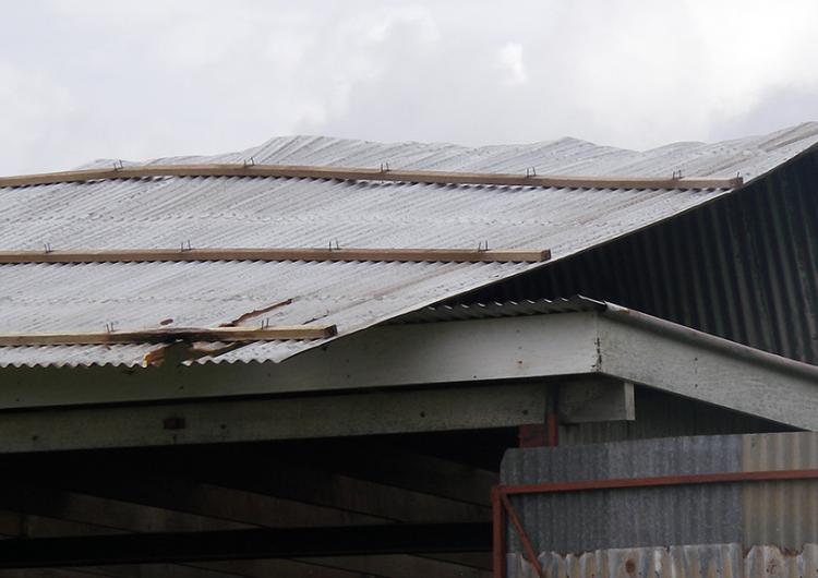 Roof damage - severe winds in Qld