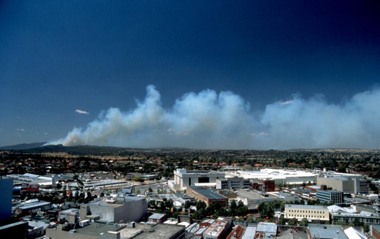 Smoke plume from a distant bushfire. Photo: Atmospheric Research.