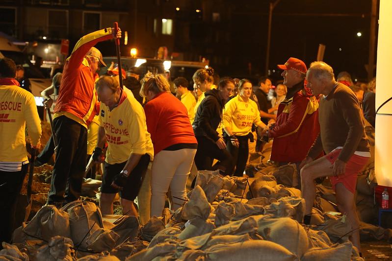 Residents, community members and emergency services sand bagging at Collaroy 2016. Photo: NSW RFS