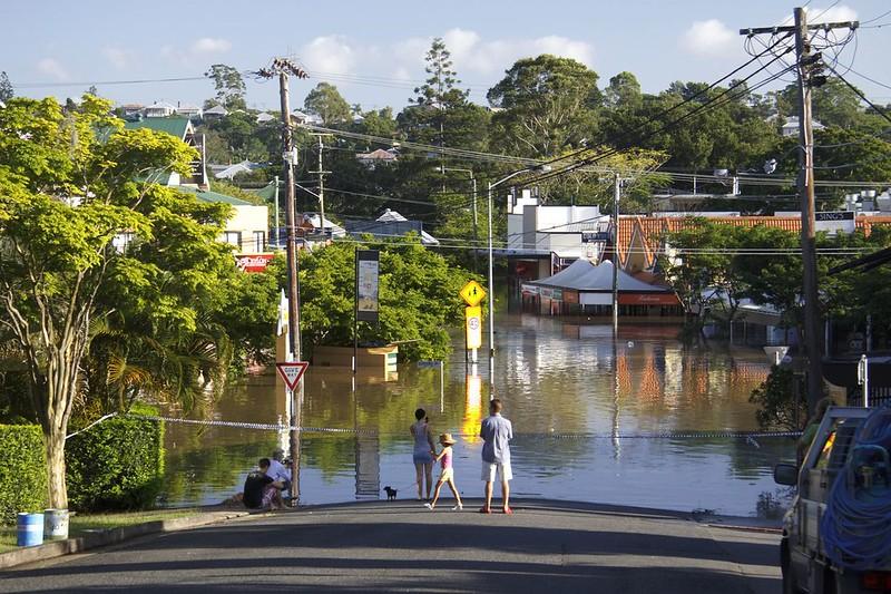Floodwaters cover Rosalie Village, Brisbane QLD. Photo: Angus Veitch (CC BY-NC 2.0)
