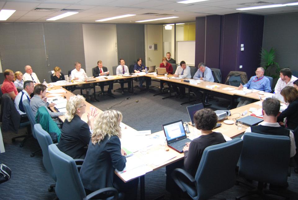 Discussion amoung emergency management stakeholders. Photo credit: AFAC.