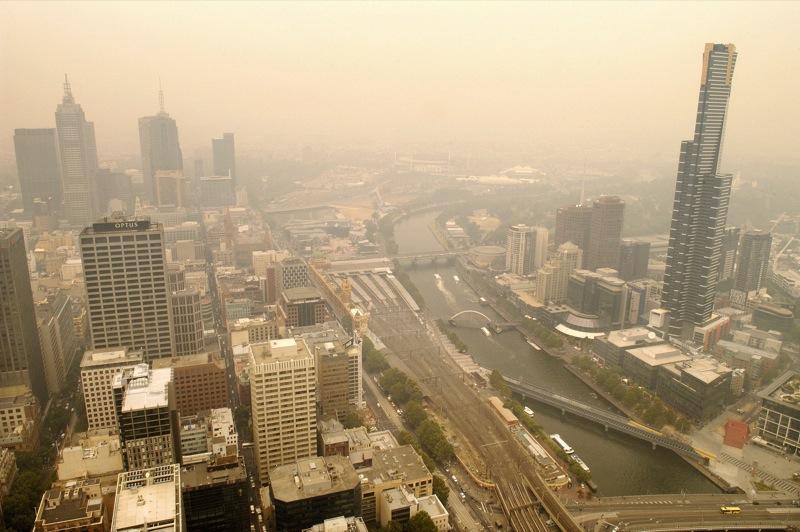 Bushfire smoke above the skies of Melbourne. Photo: Rusty Stewart (CC_BY-NC-ND_2.0)
