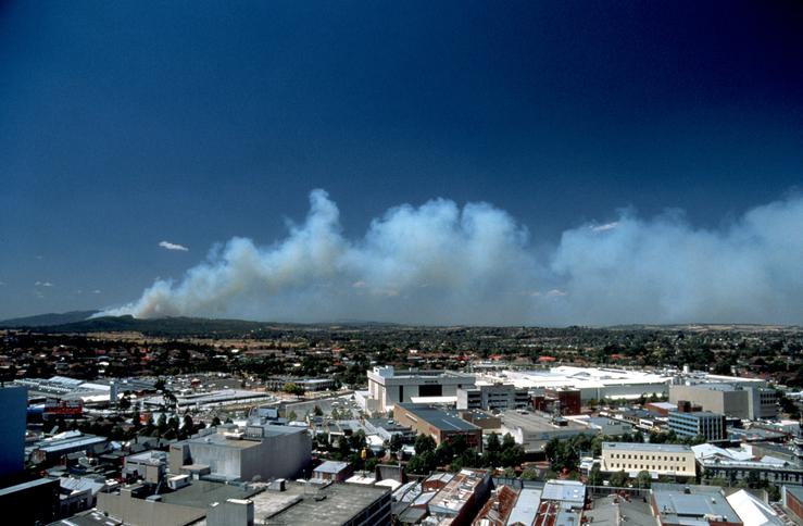Smoke plume from a distant bushfire. Photo: Atmospheric Research.
